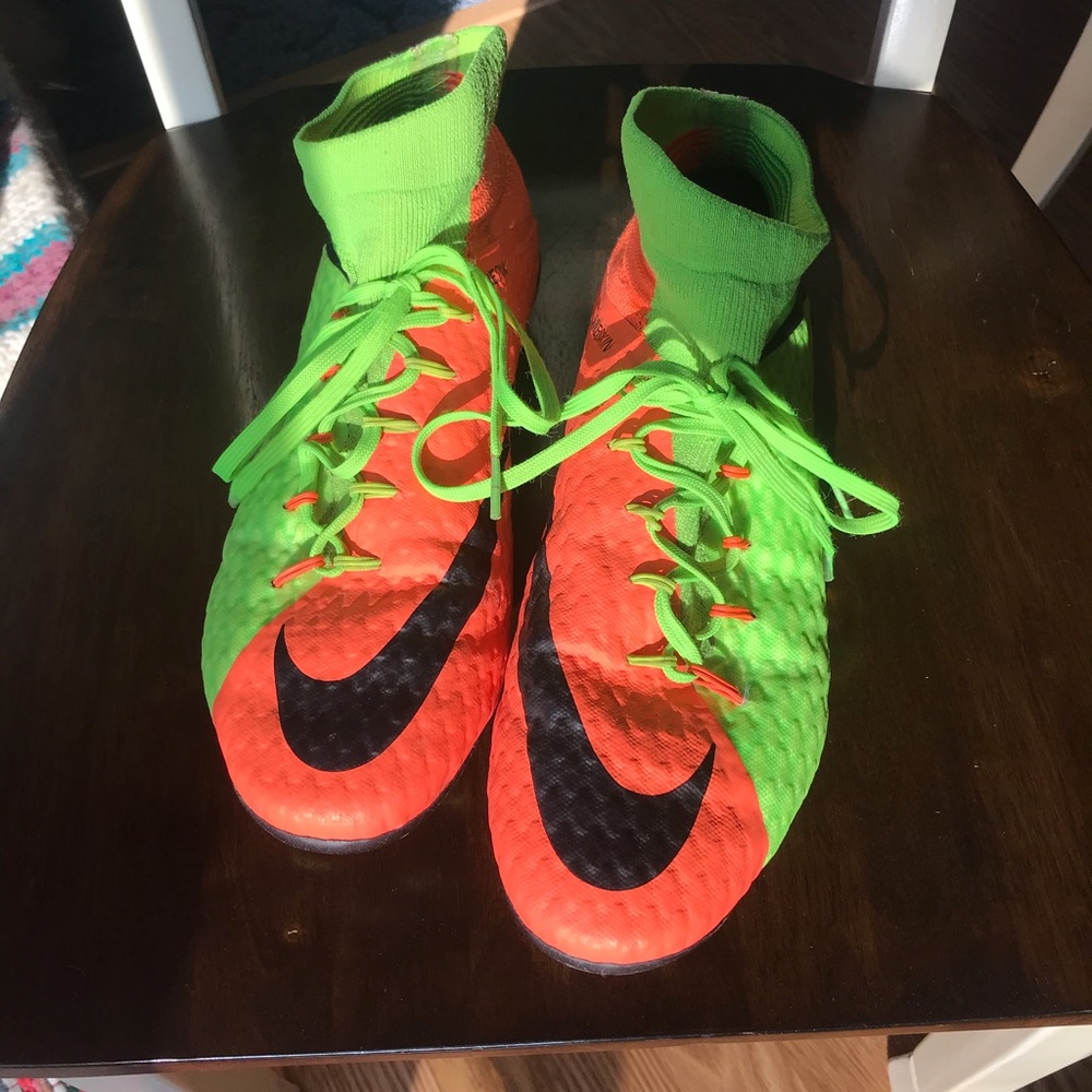 Nike hypervenom soccer cleats